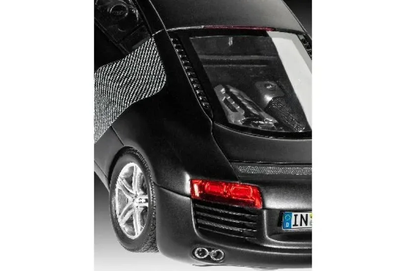 AUDI R8>REVELL Outlet