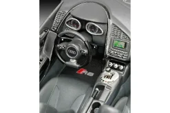 AUDI R8><noscript><img width=