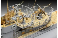 German Submarine Type VII C/41><noscript><img width=