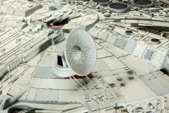 Millennium Falcon><noscript><img width=