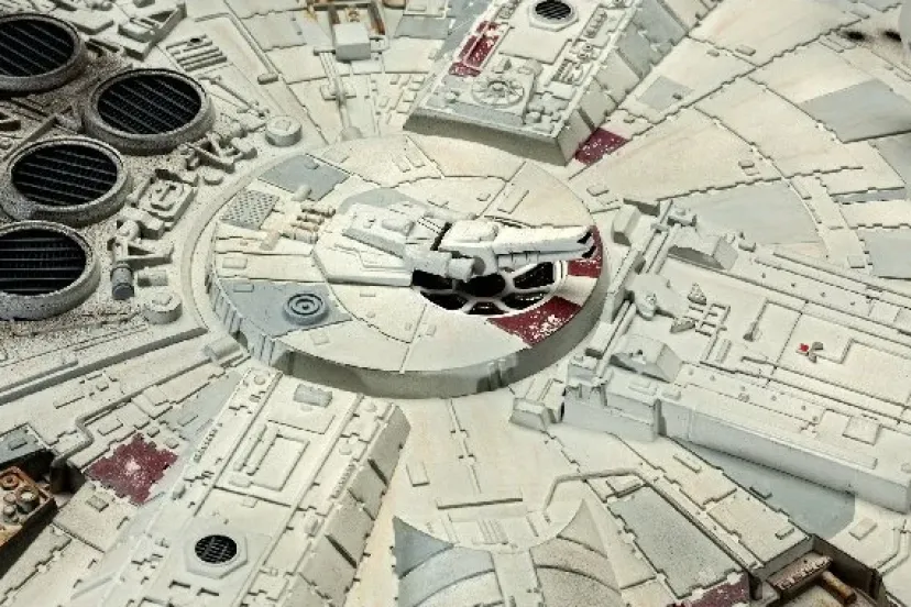 Millennium Falcon>REVELL Clearance