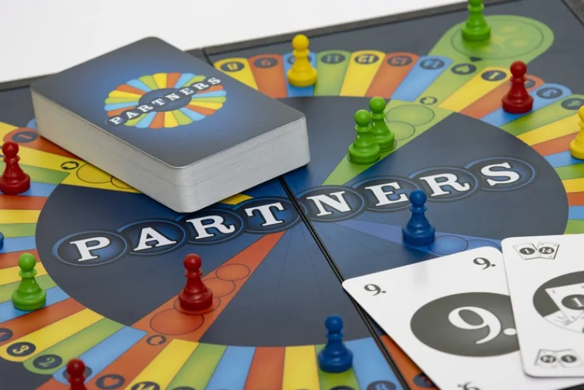 Travel>PARTNERS Hot