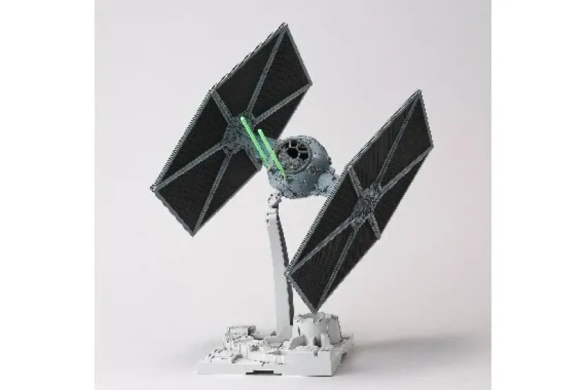 Star Wars TIE Fighter>REVELL Clearance